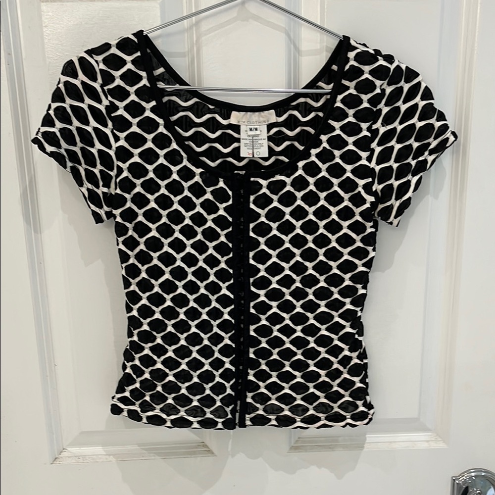 Black and White Fitted Short Sleeve Blouse
